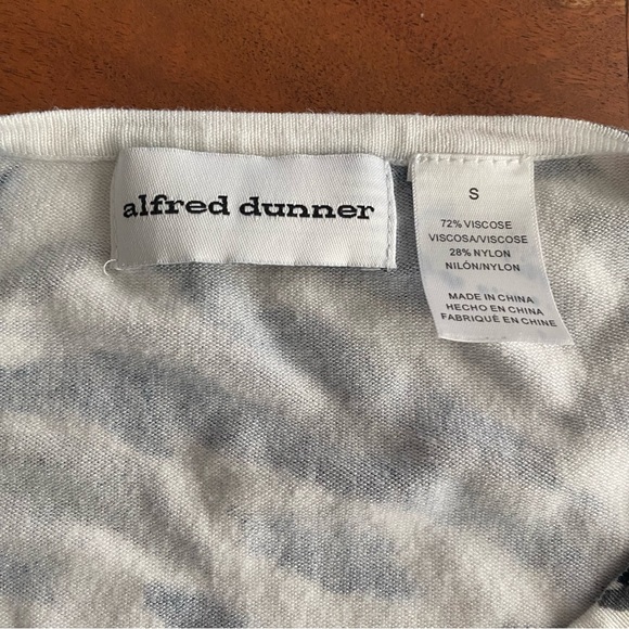 Alfred Dunner 3/4 Sleeve Leopard Cheetah Print Blue Gray and White Top Size S - Picture 4 of 5